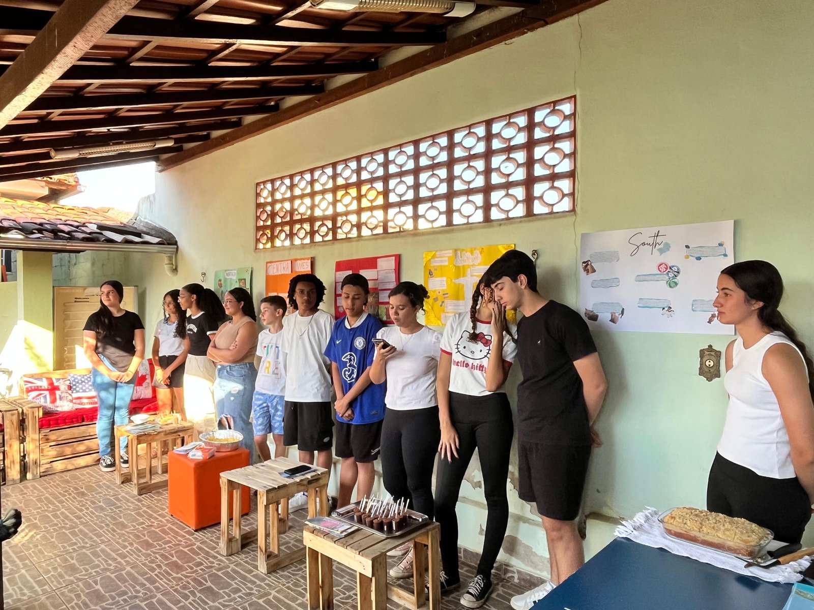 alunos em comemoração